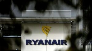 ryanair passenger sucked out window